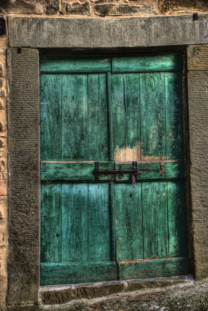 vecchia porta  HDR