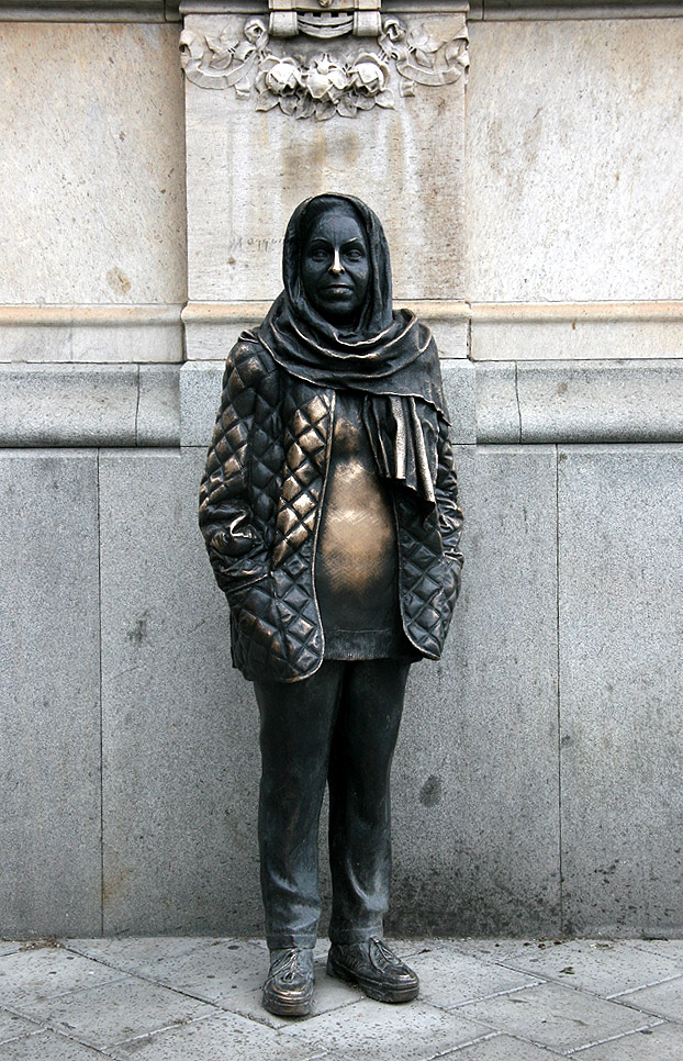 MYSTERY IN THE STREET