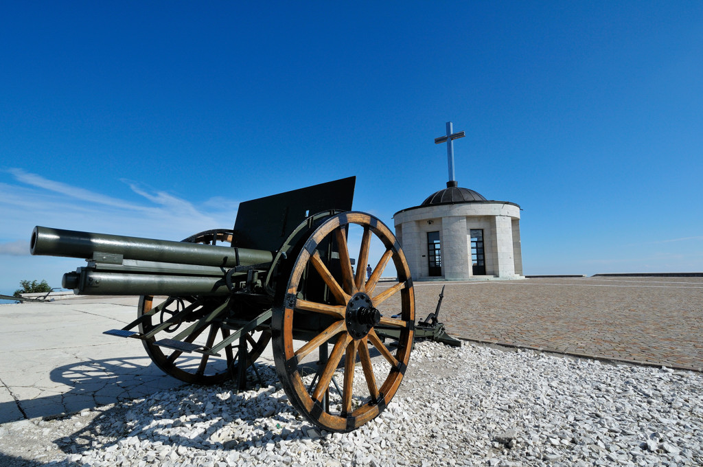 Cima Grappa - vecchio cannone-
