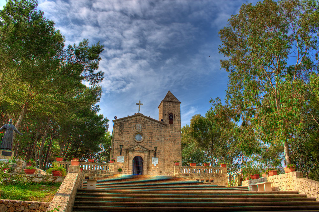 ...su per le scale del Santuario - Tricase