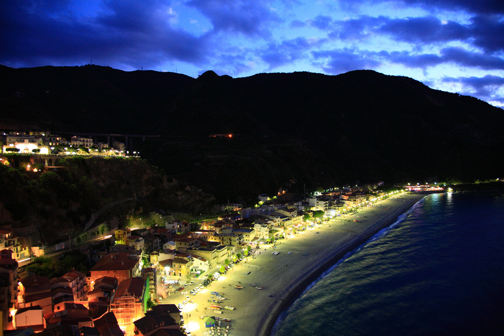 SCILLA (RC) - Veduta notturna