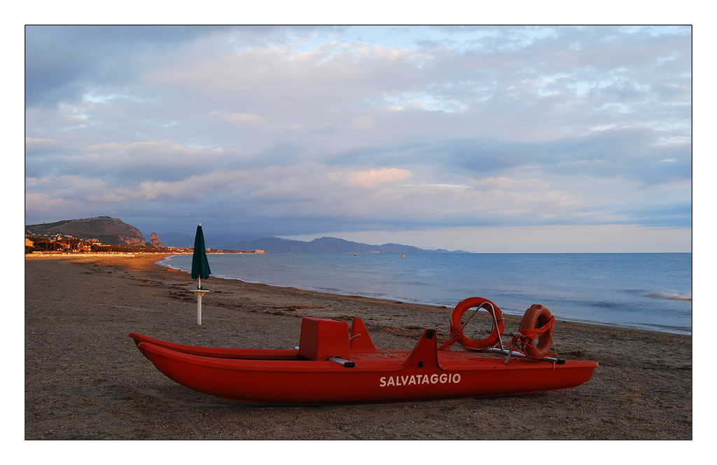 mare mare, qui non viene mai nessuno a farci compagnia