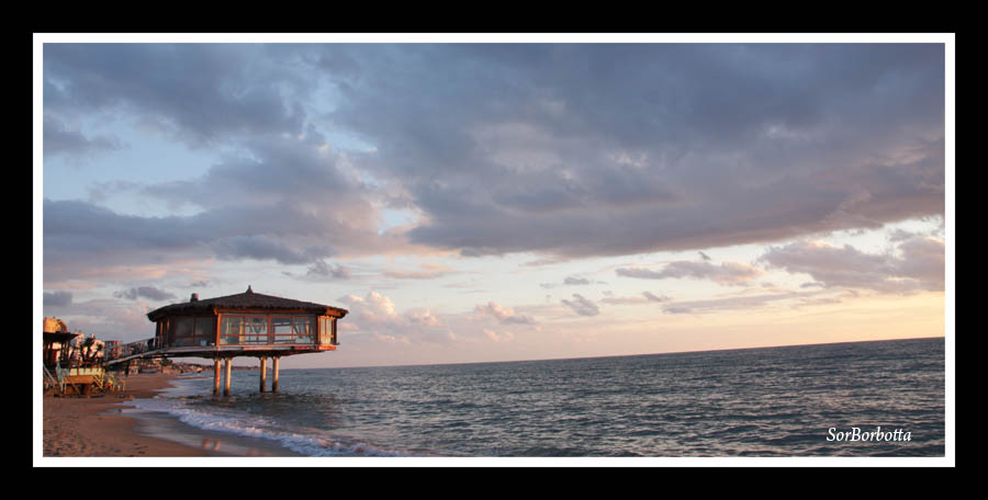 Una rotonda nel mare...