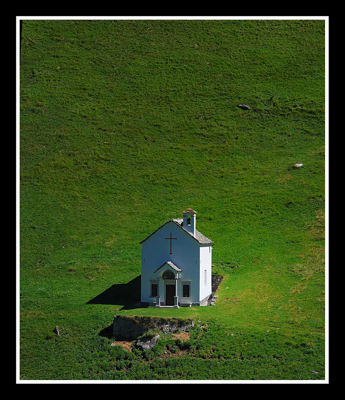 la piccola chiesa