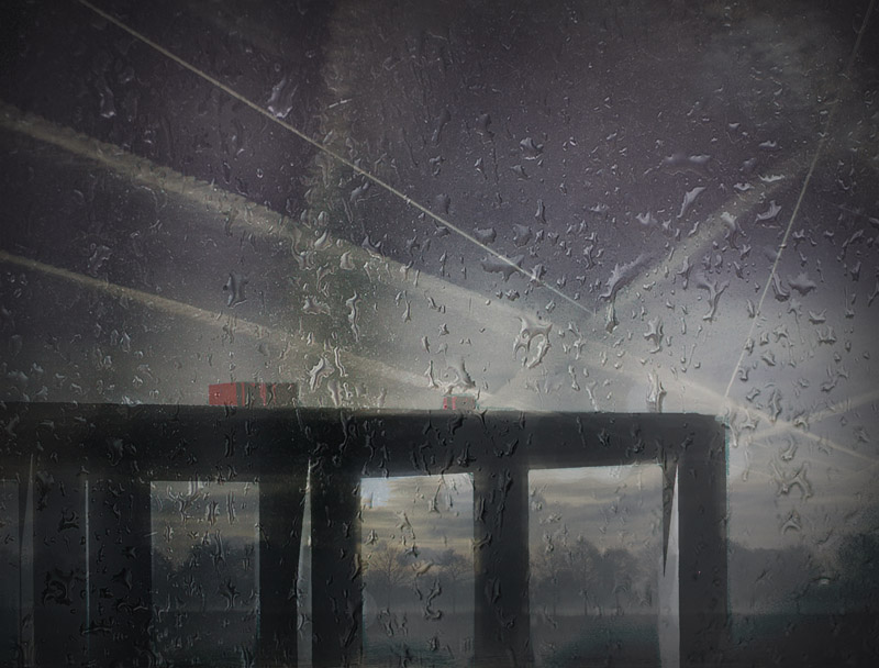 paesaggio riflesso su cemento reale