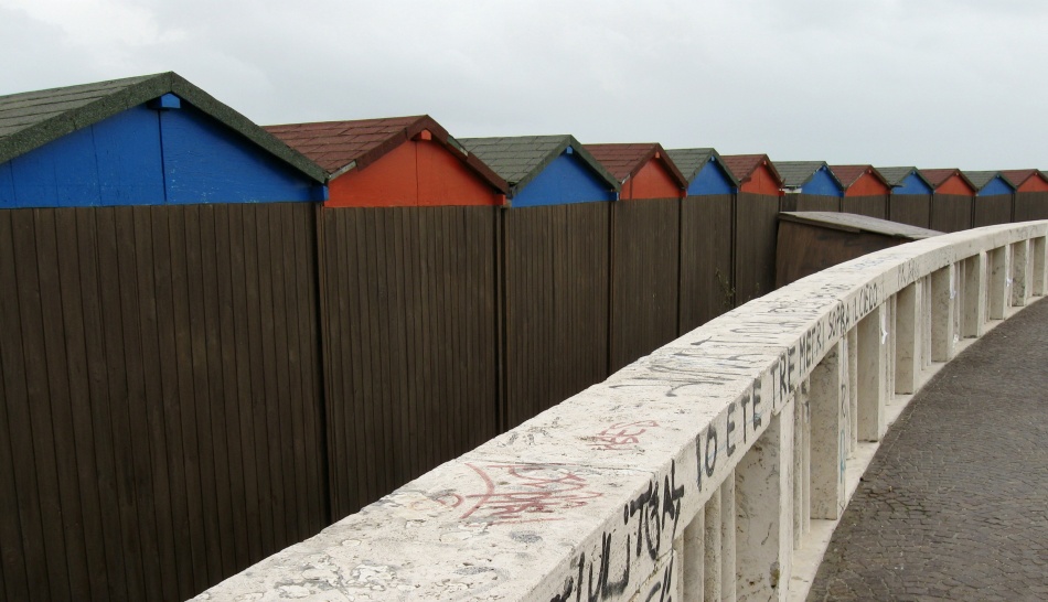 In fuga verso il mare