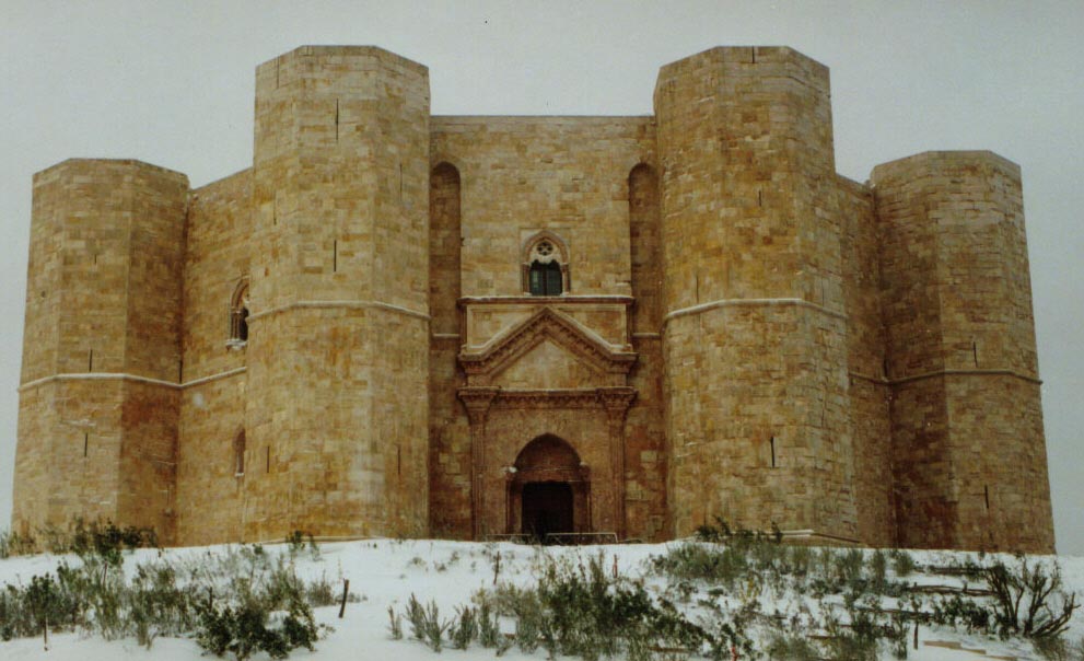 CASTEL DEL MONTE