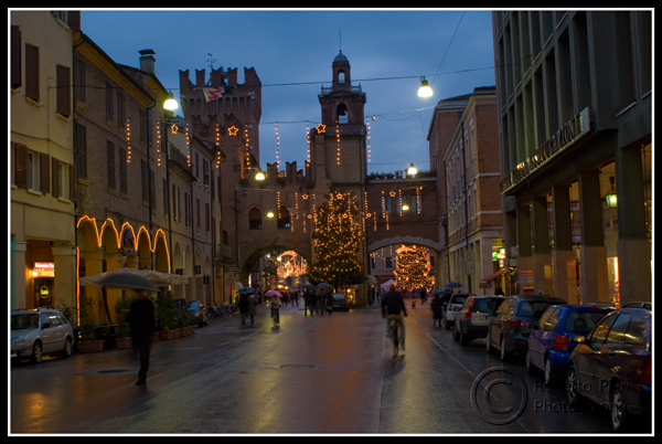 Ferrara e i suoi addobbi