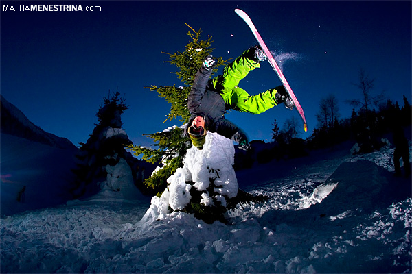 Snowboard|backflip