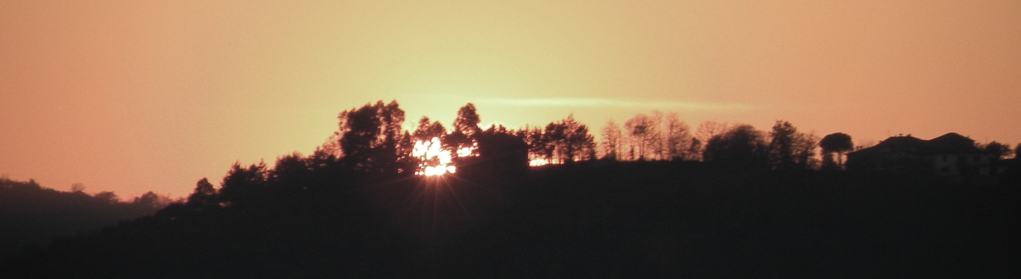 skyline al tramonto al colle dello zoppo