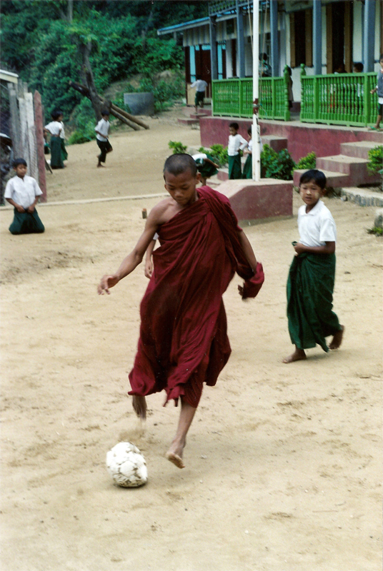 un calcio alla crisi...buon natale!