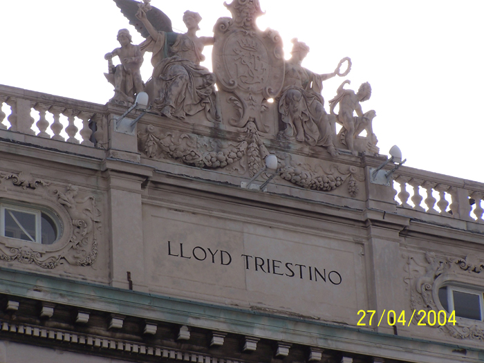 Piazza Unit� - Prefettura