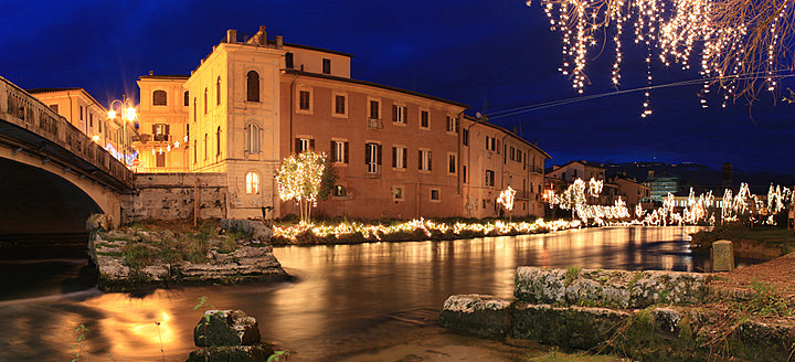 Rieti, il fiume velino vestito a festa