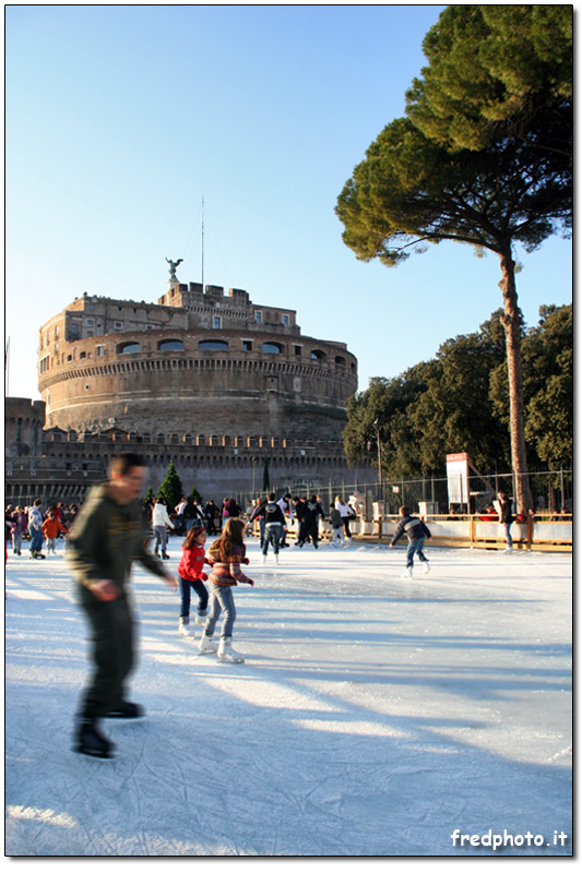 Pattinando sotto Castel S. Angelo