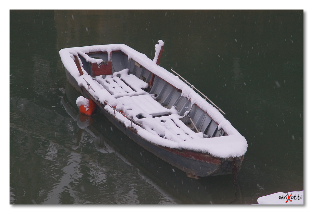 Barca nella nevicata