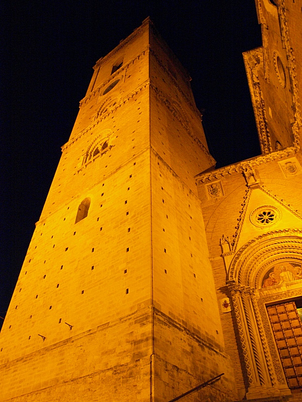 San Giustino di notte