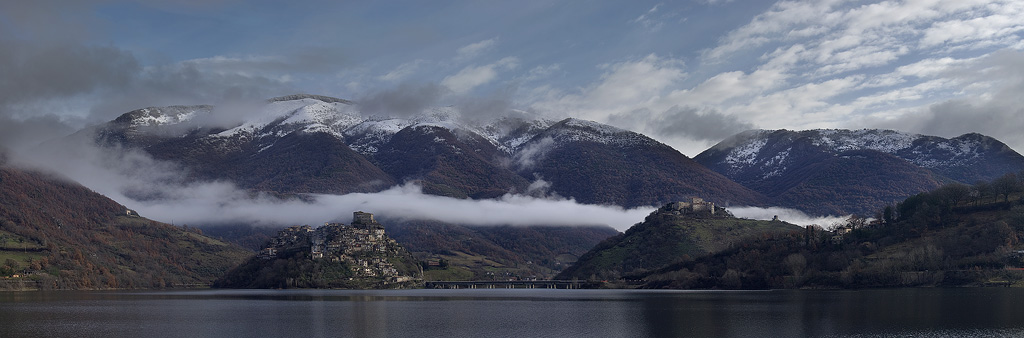 Castel di Tora - panoramica