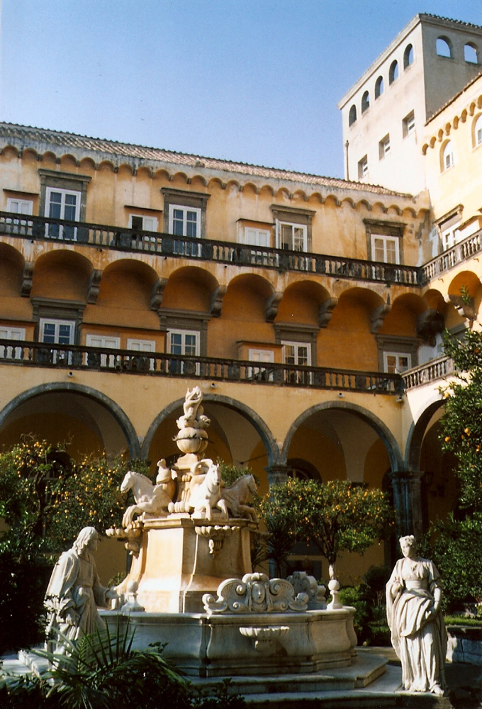Chiostro di San Gregorio Armeno