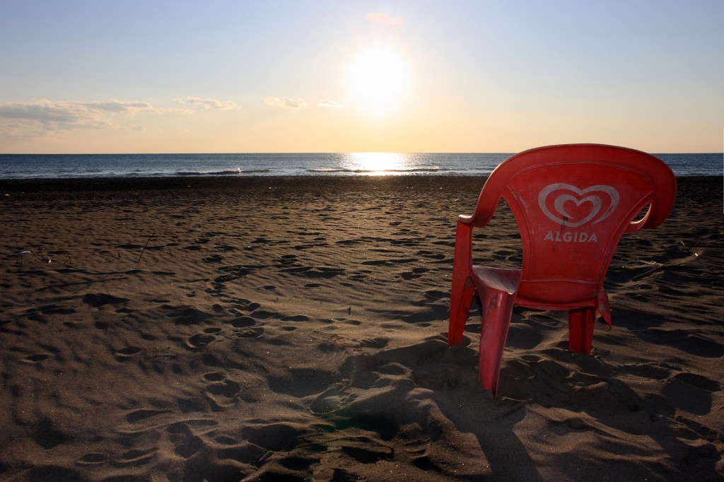 A seat in front of infinity