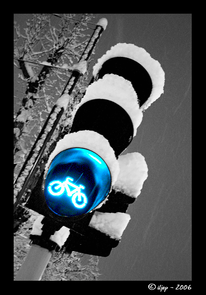 Semaforo innevato