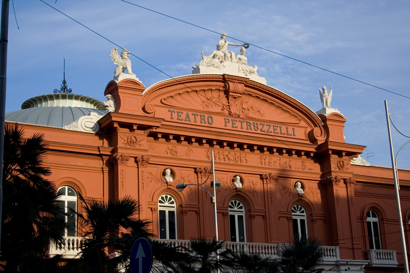 Teatro Petruzzelli di Bari