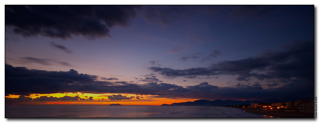 Nel Rosso Dipinto di blu