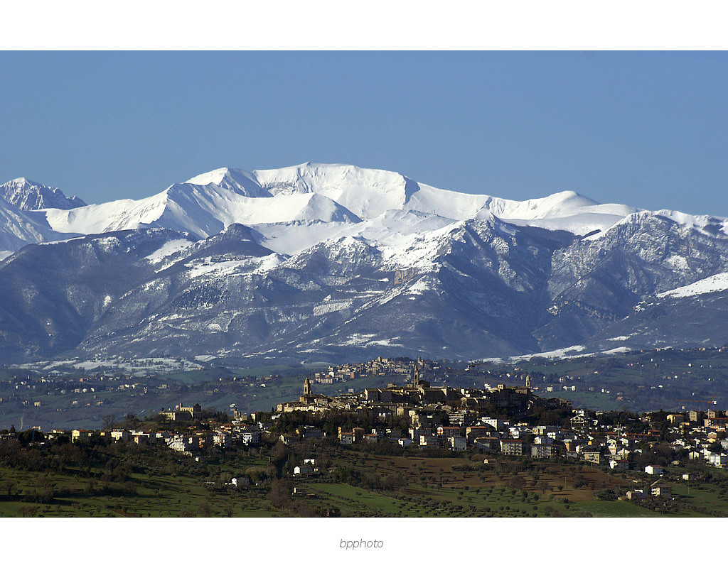 ...sull'asse Morrovalle-Corridonia-San Ginesio...