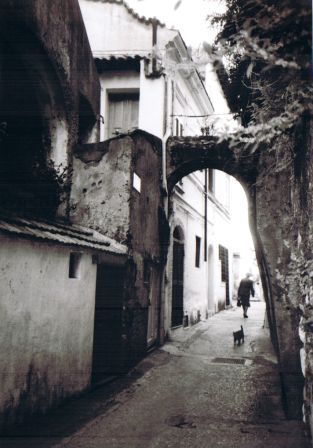 a passeggio in paese