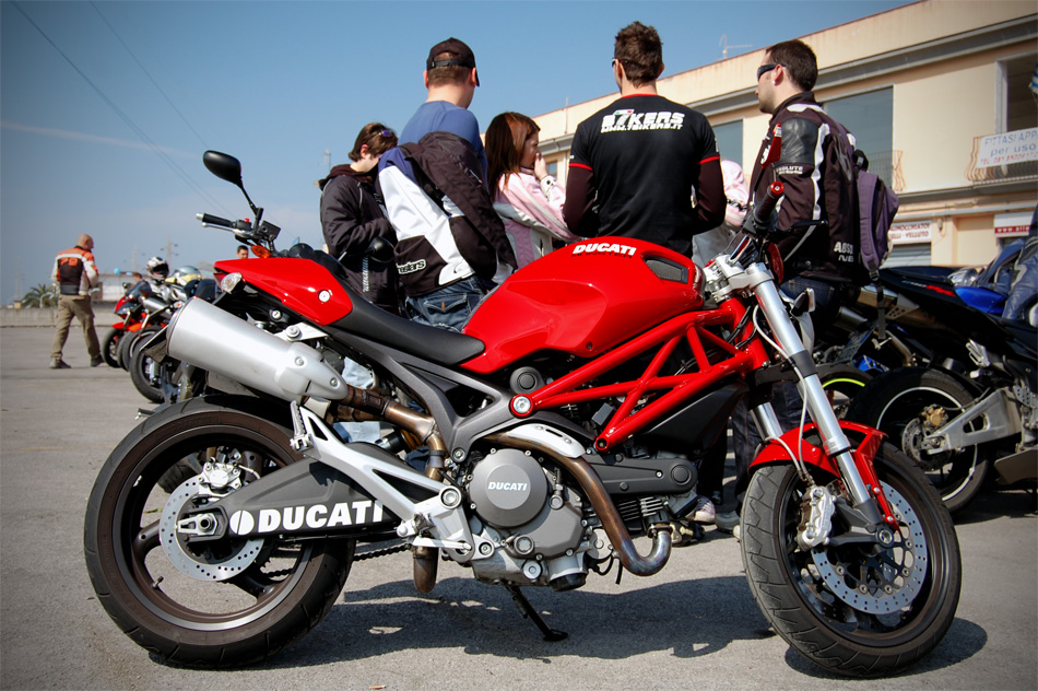 Voltatevi,sono nuda!