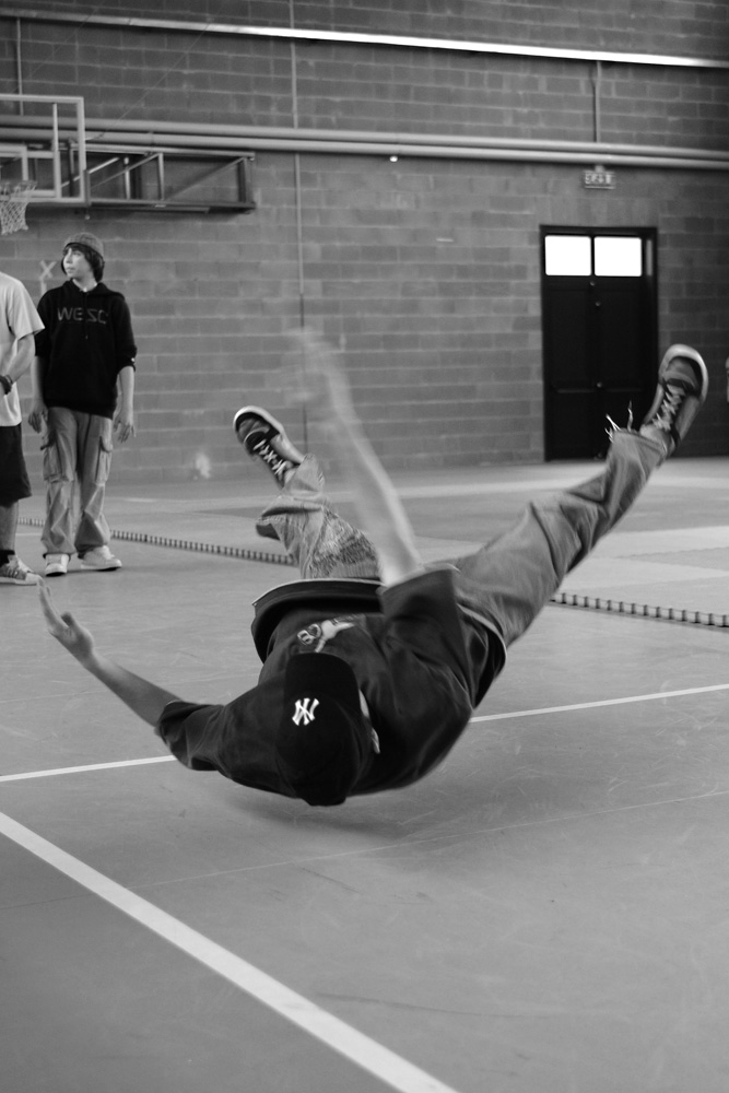 a un soffio dal pavimento