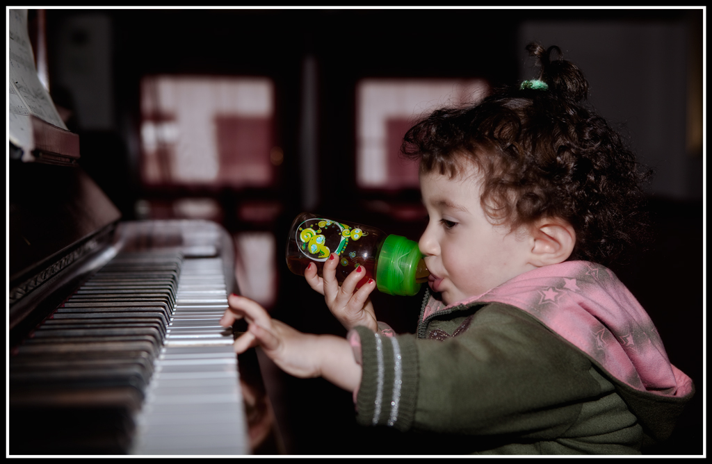 ..  piccola pianista ....