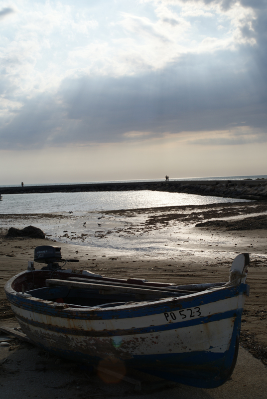 barca al tramonto...