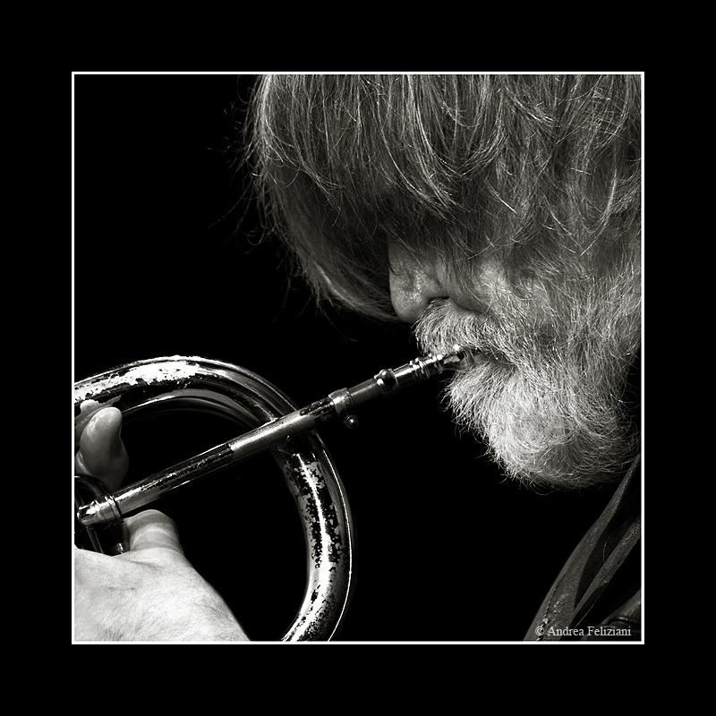 Tom Harrell