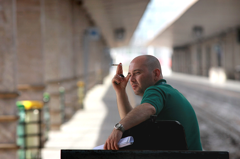 Ritratto a uno sconosciuto in stazione