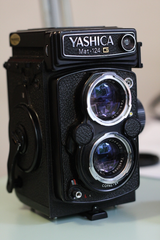 Yashica Mat 124G