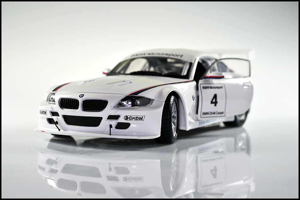 BMW Z4 M Coup� Racing 1:24
