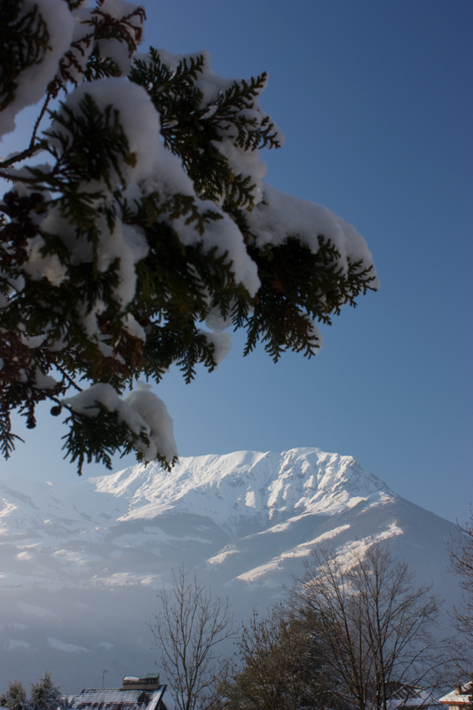 Neve vicina , neve lontana...