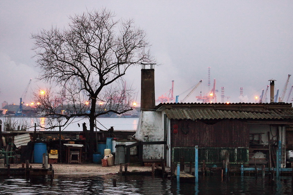 Cos� vicini...cos� distanti