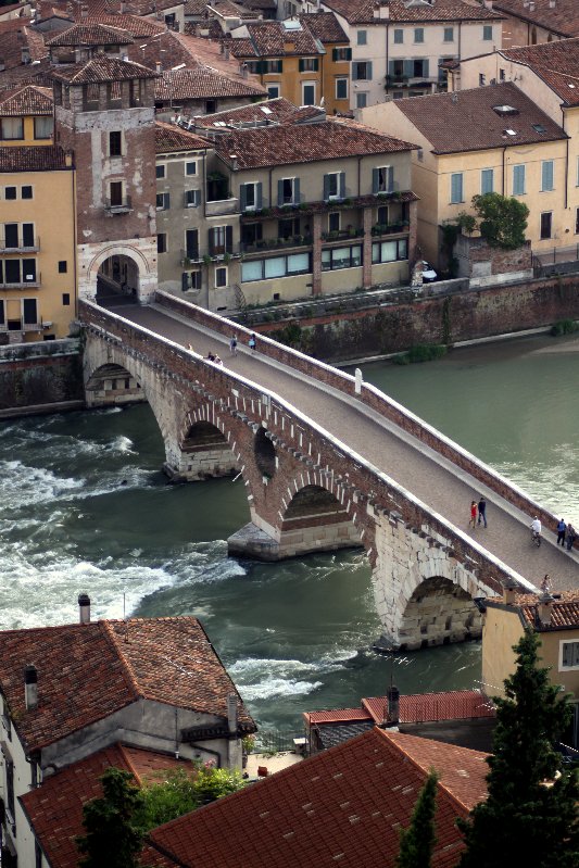 Ponte Pietra