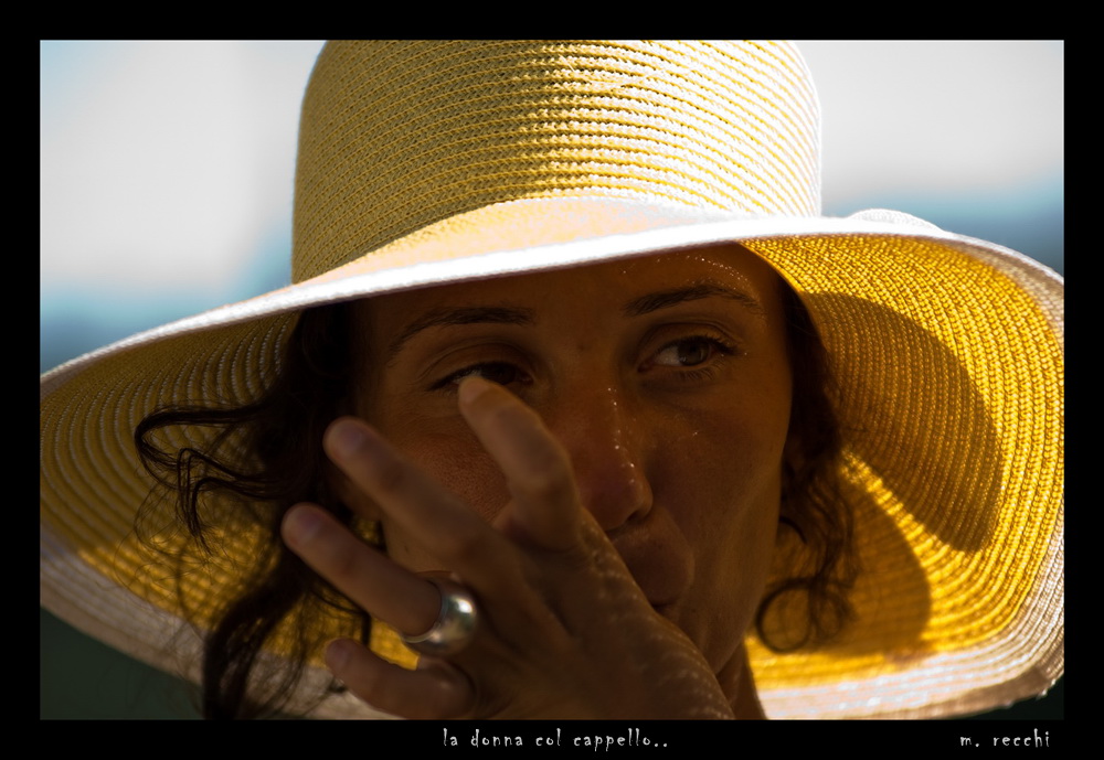la donna col cappello..