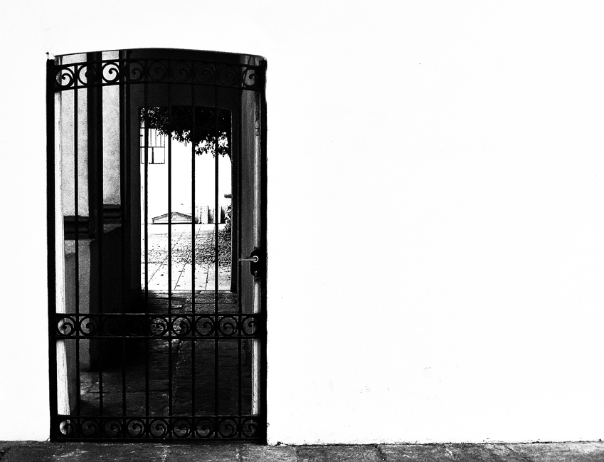 Cancelli chiusi sulla pace