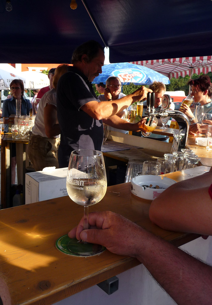 L' ULTIMO BICCHIERE...