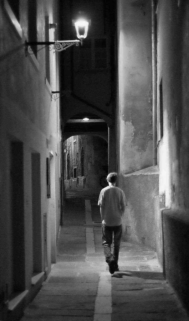 Passegiata notturna B/N