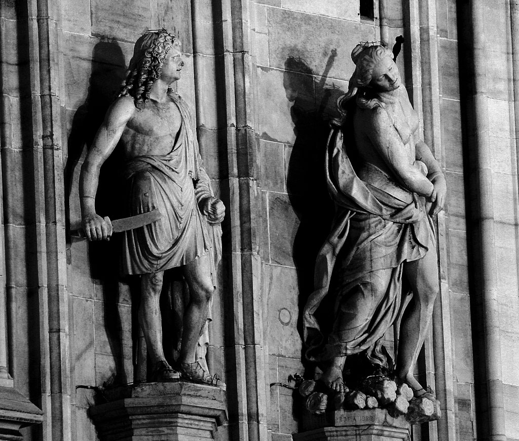 Statue retro Duomo di Milano