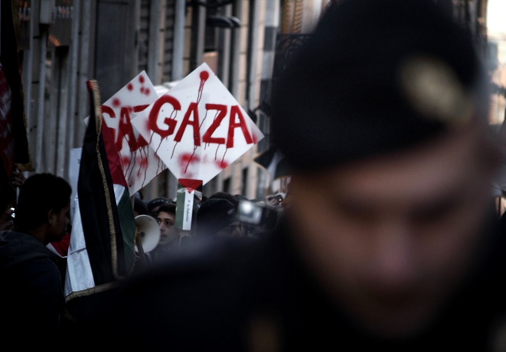 Stop the war of Gaza.