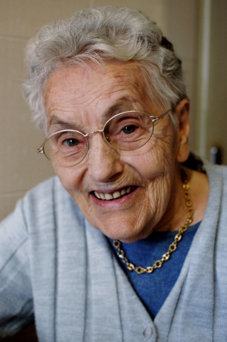 La mi' nonna ride sempre