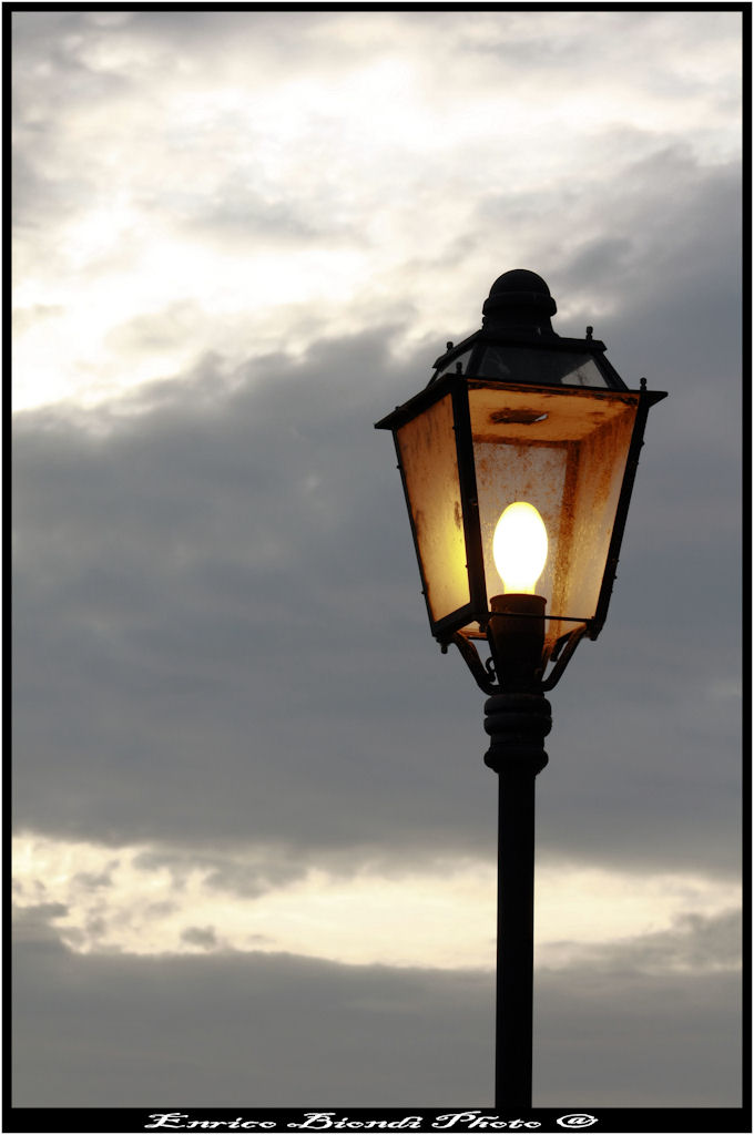 Si accendono le luci ....