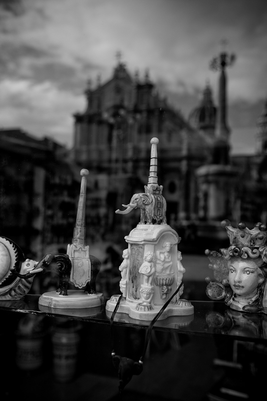 Catania b&w