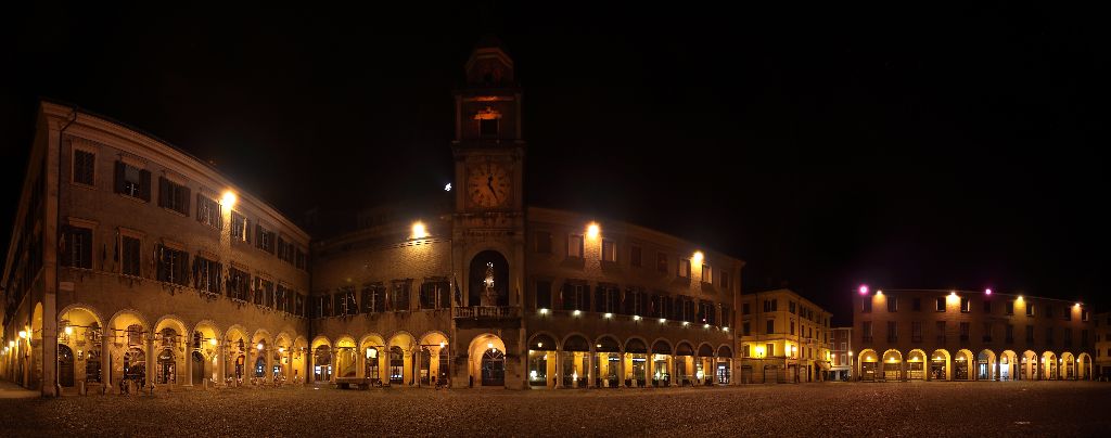 palazzo comunale  Modena