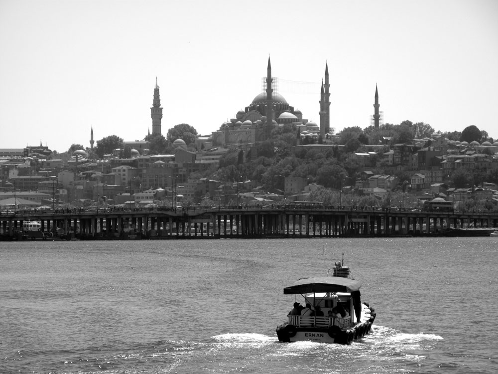 Istanbul by Bosforo's sea